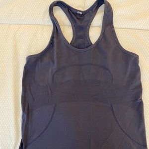 Lululemon size 6 purple tank